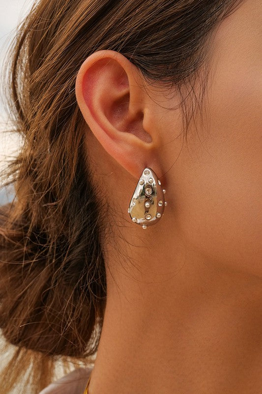 rowan:  iris pearl tear drop earrings