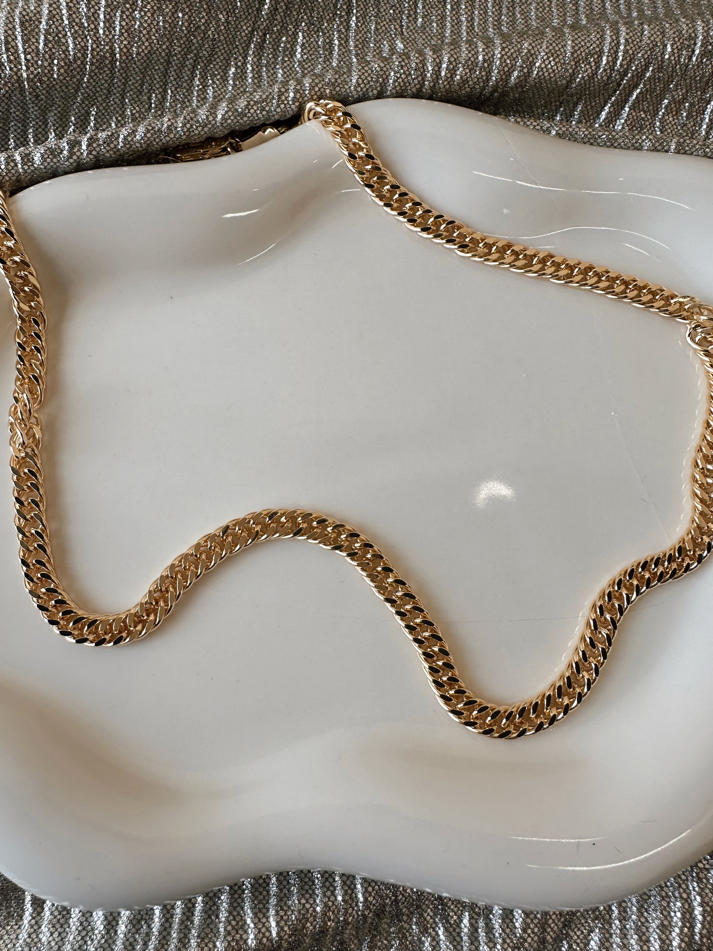 rowan: cora cuban link necklace