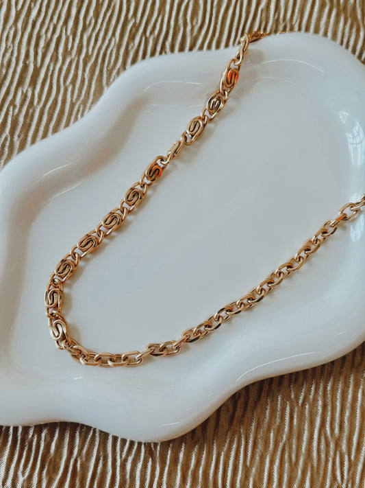vada vintage gold necklace